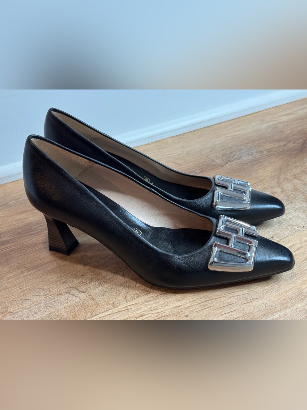 NEW Hispanitas Black Pump Heels with Silver Accent Size 38/8